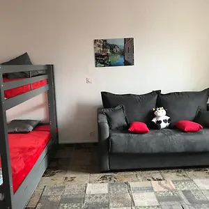 Studio Champagne Au Centre Ville Appartement