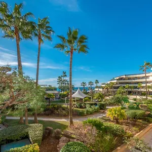 holiday-inn-resort-nice-port-st-laurent-06700.fr-provencehotel.com/