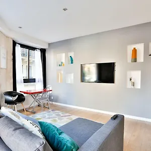 https://blue-nights-sebastopol-110.fr-paris.fr
